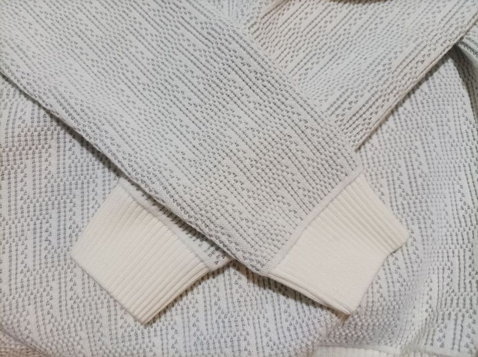 Светр білий чоловічий