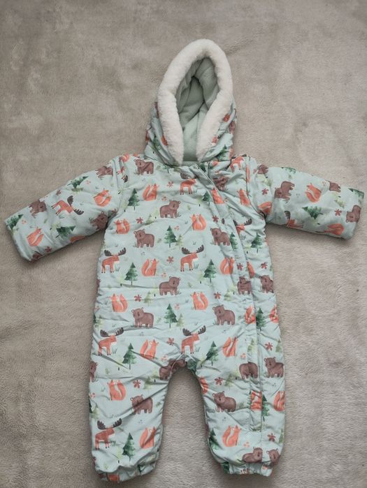 Зимний комбинезон на 9-12 месяцев