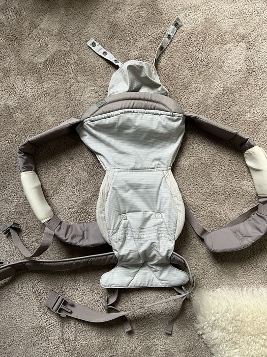 Marsúpio Chicco Hip Seat Carrier 3 em 1 — NOVO, nunca usado!