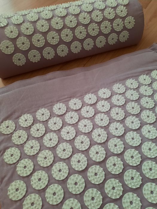 Mata do masażu z poduszką