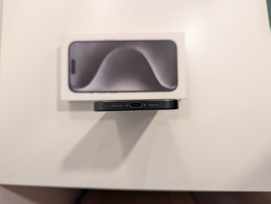 iPhone 15 Pro 128GB Czarny tytan | Stan Idealny | Etui gratis