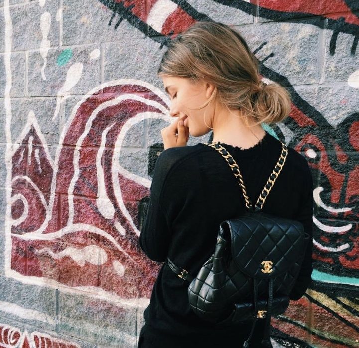 Mochila Mala Bolsa Chanel lambskin leather flap backpack