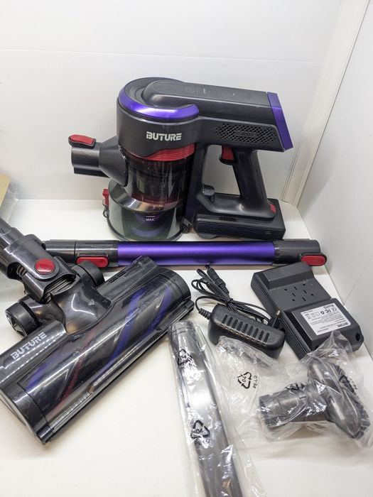 Аккумуляторный пылесос 400вт. Есть доп.акб