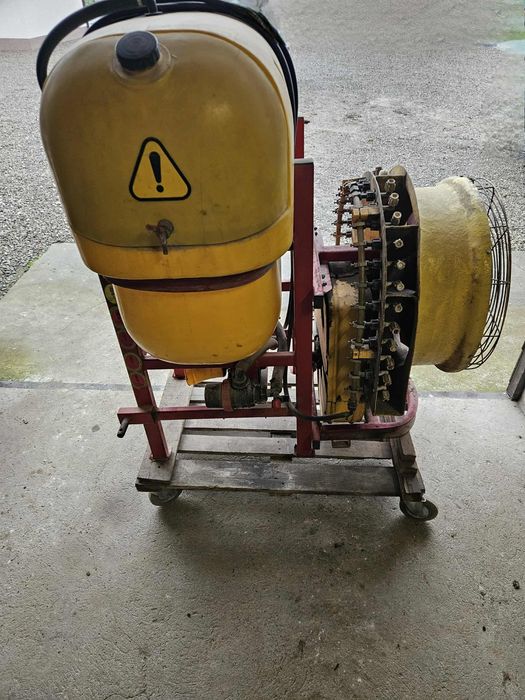 Opryskiwacz sadowniczy PROMAR 400L Sprawny Do C-330 / C-360 / MF