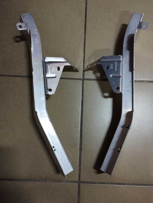 BMW X5 F15 кронштейн фары 51647294491 окуляр 51647294492 кріплення