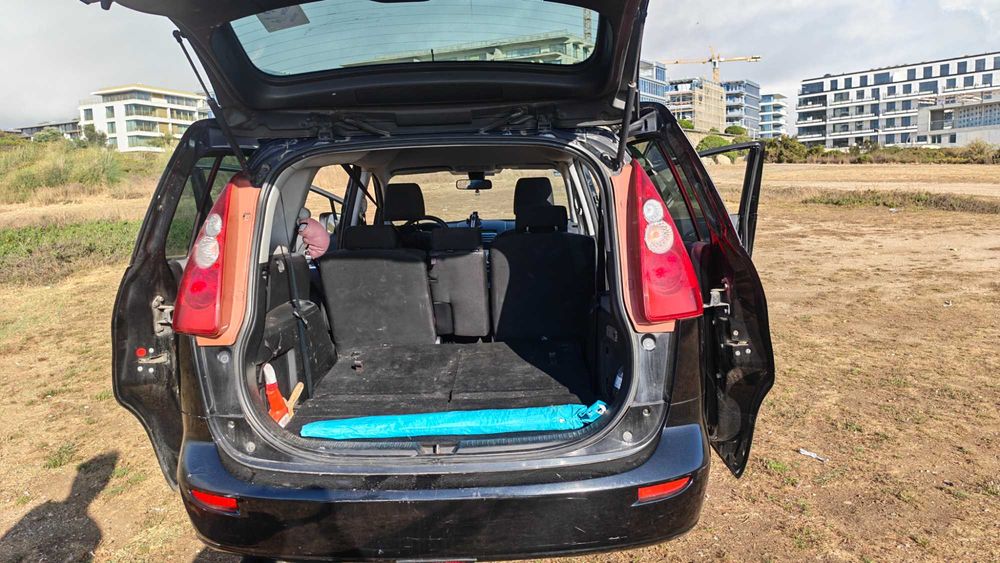 Vendo mazda 5 (Uma máquina) 7lugares