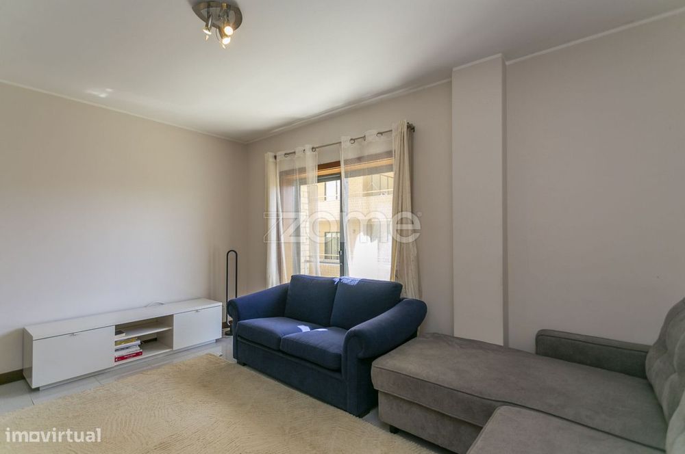 Apartamento T1 com piscina - Madalena