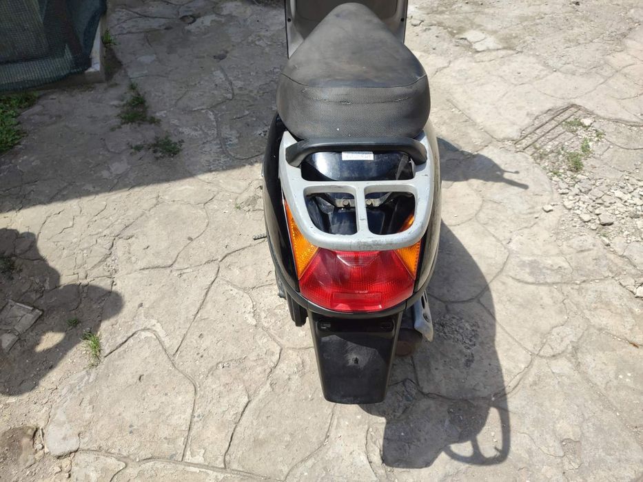 Мотороллер Honda Lead