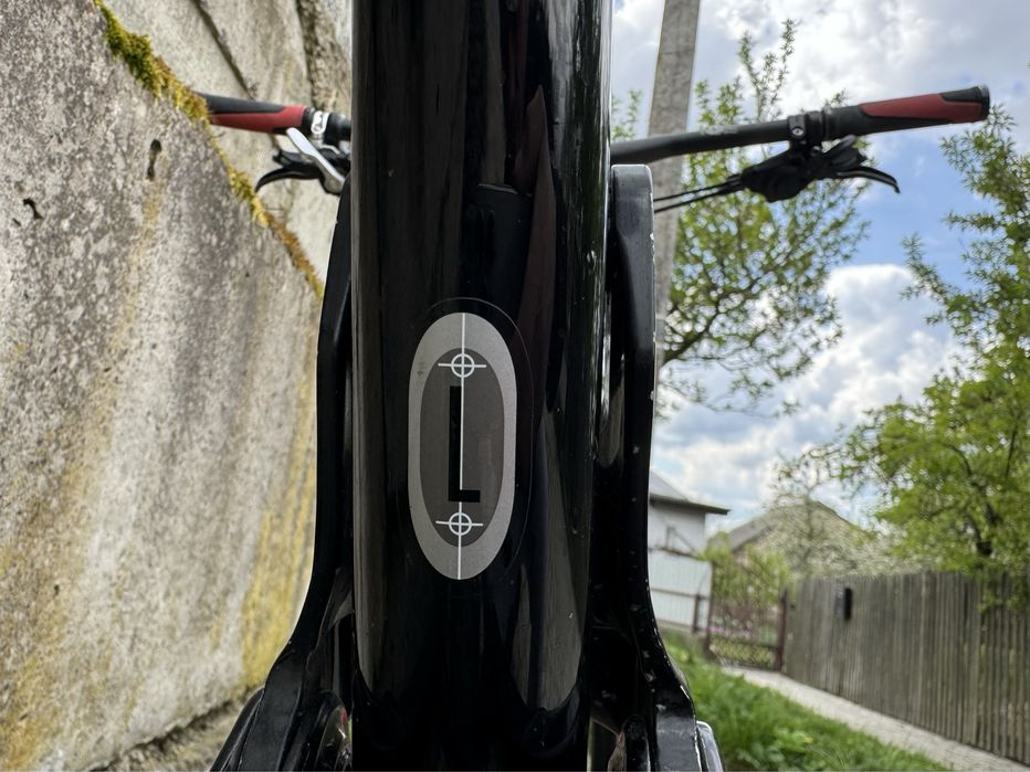 Велосипед двохпідвісний карбоновий Scott Spark 710 27.5" L 800$