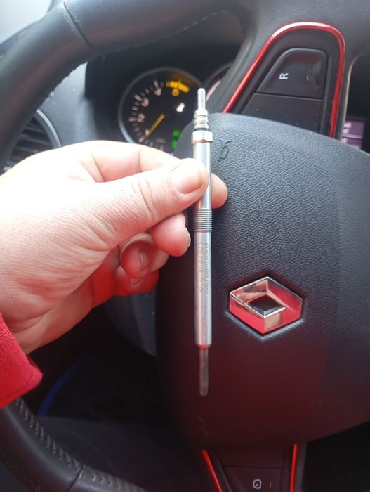 Продам свечі накала