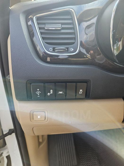 2018 KIA Carnival 2018 2.2 дизель