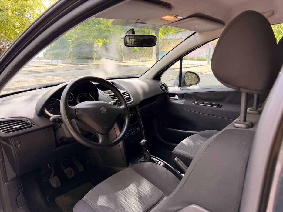 Peugeot 207 1.4 HDi