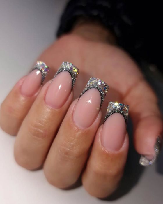 Маникюр М. Дворец спорта | НОВЫЕ ДОМА