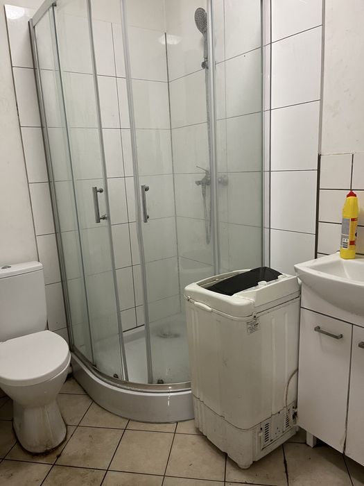 Lokal  SKŁAD - Parkowka 100 m2