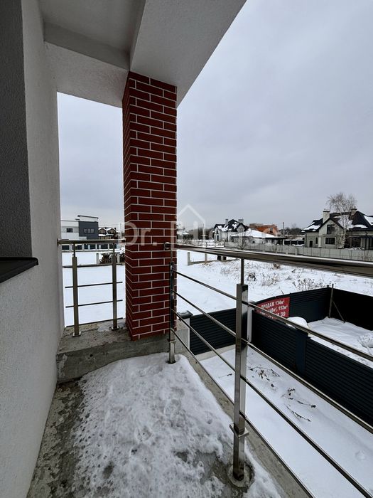 Продаж котеджів у с. Конопниця — всього 7 хвилин до Львова