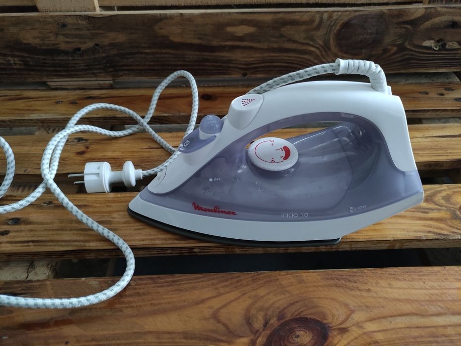 Утюг Moulinex IM1210