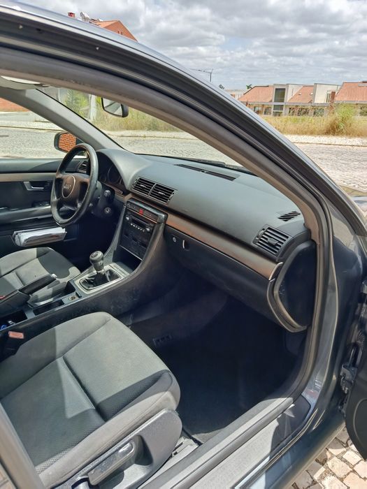 Audi A4 1.9 TDI  130CV PD em muito bom estado!!!
