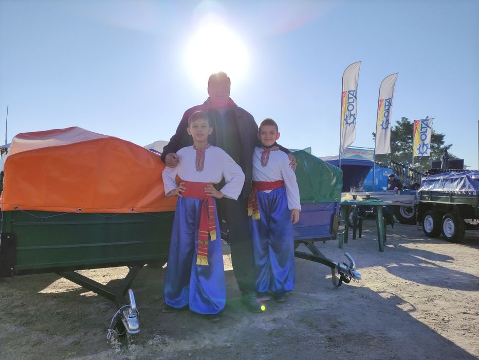 Прицеп Причіп до легкового авто 2000/1300/450 посилений із заводу.