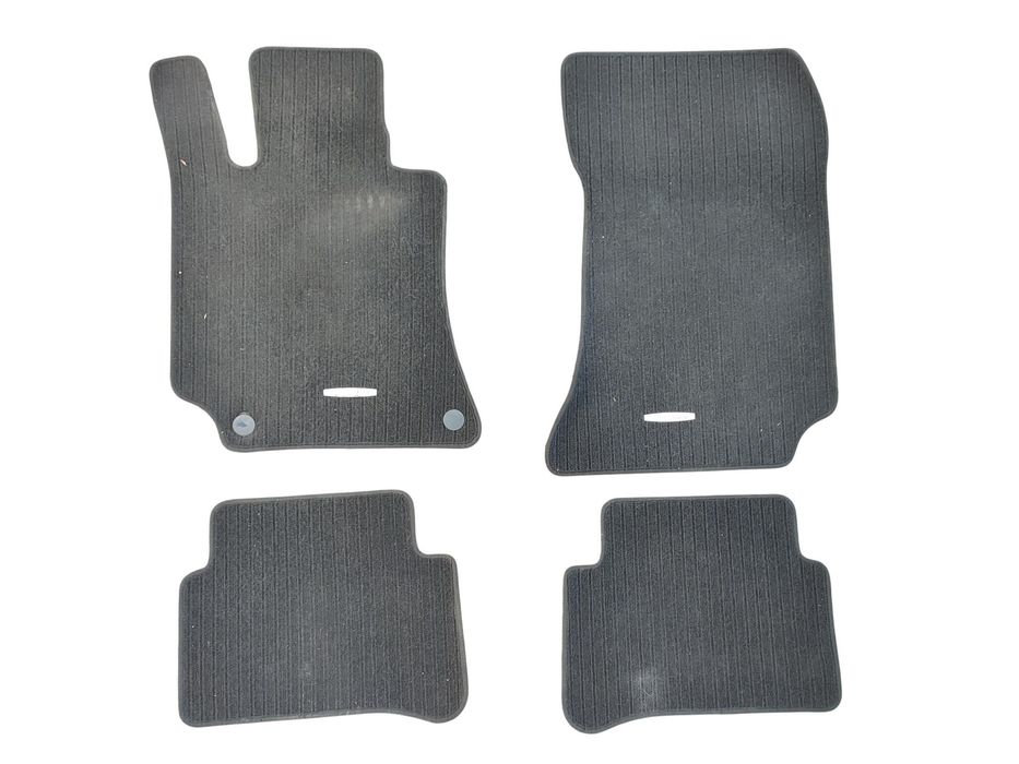 Dywaniki welurowe czarne kpl 4x mercedes w212 2009–2016