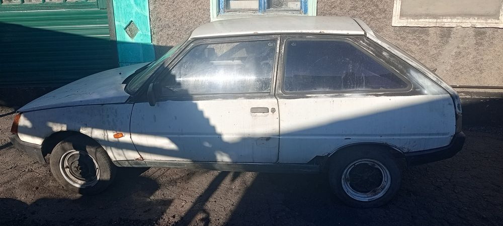 Продам Таврию.      .