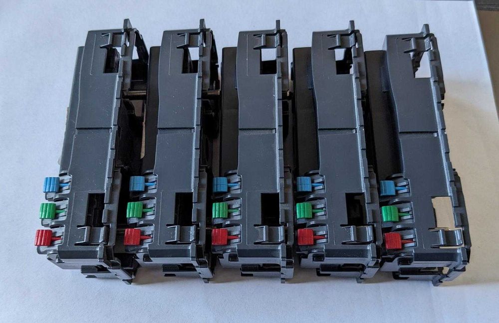 Legrand Celiane 067122 gniazdo podwójne zespolone 2x2P+Z 16A