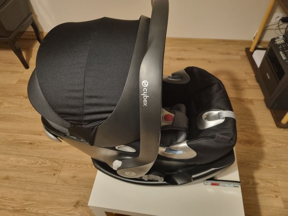Cybex nosidełko Aton Q platinium  z bazą I adapterami do wózka.