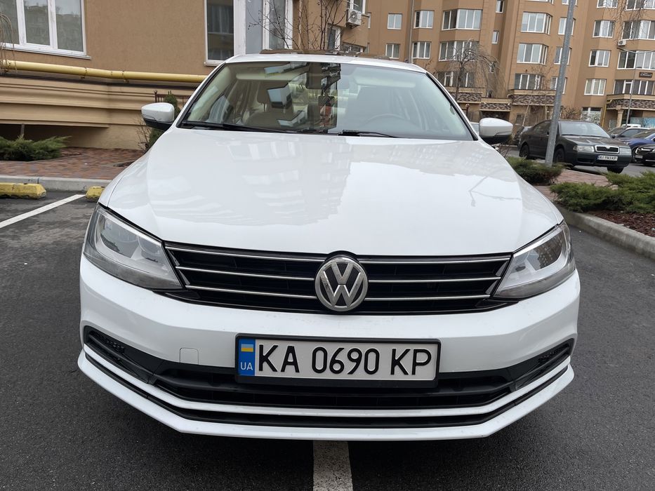 Продам volkswgen jetta 2017 1.4 бензин