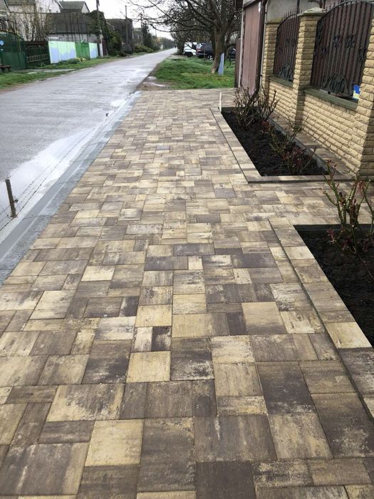 Укладка тротуарный плитки