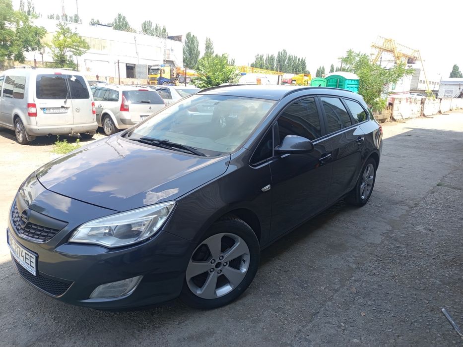 Продається Опель Астра J ASTRA J