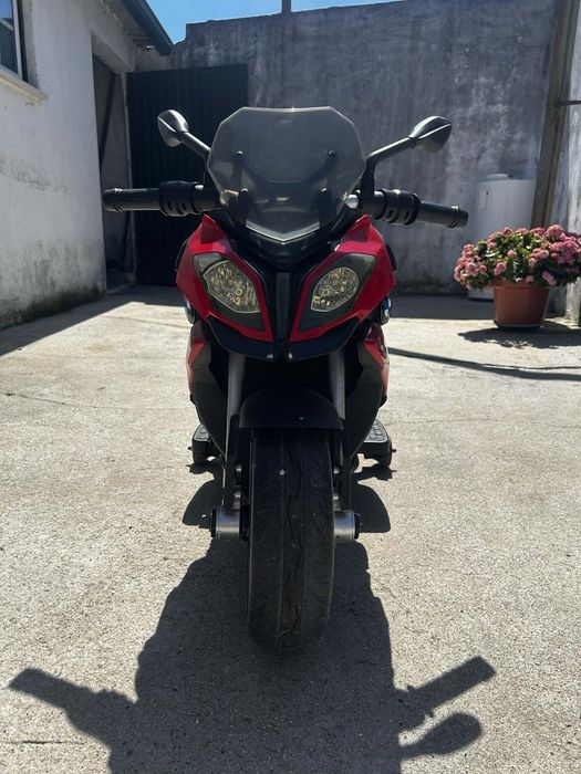 Mota criança elétrica BMW