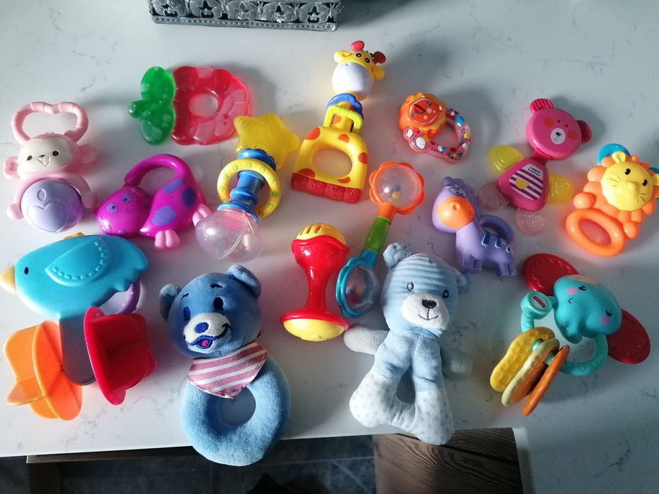 Grzechotki gryzaki 15sztuk