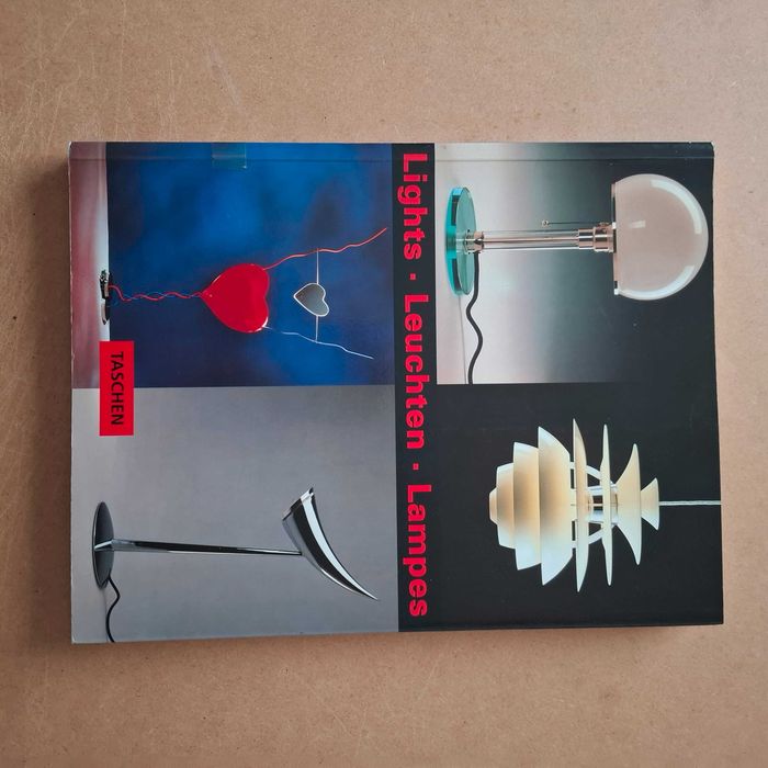 300 Lights Leuchten Lampes, da Taschen