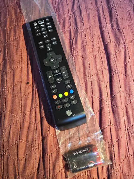 Sprzedam nowego pilota do "upc mediabox".