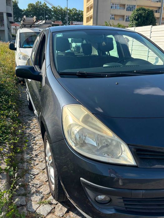 Renault Clio — fotografia 2
