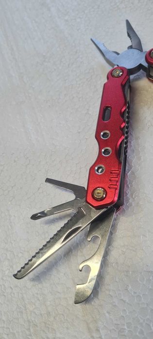 Narzędzie Wielofunkcyjne Multitool Survival 9w1