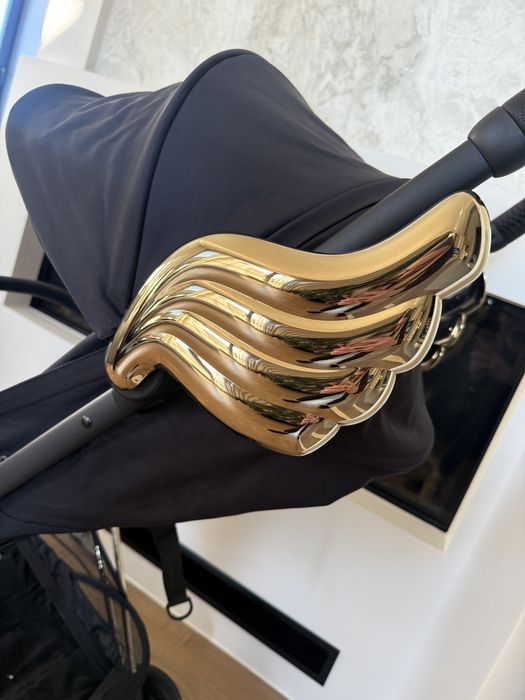 Cybex coya jeremy scott