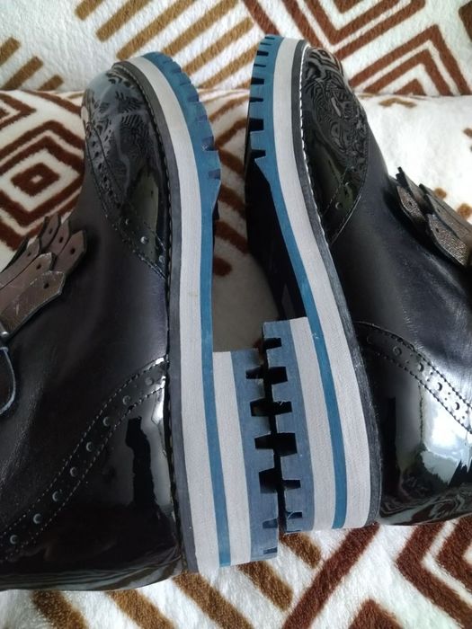 Ботінки-оксфорди жіночі шкіряні напівлаковані демі. СТАН НОВИХ