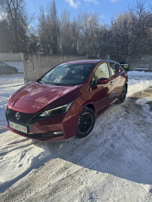 Nissan Leaf SV 62kw 2024