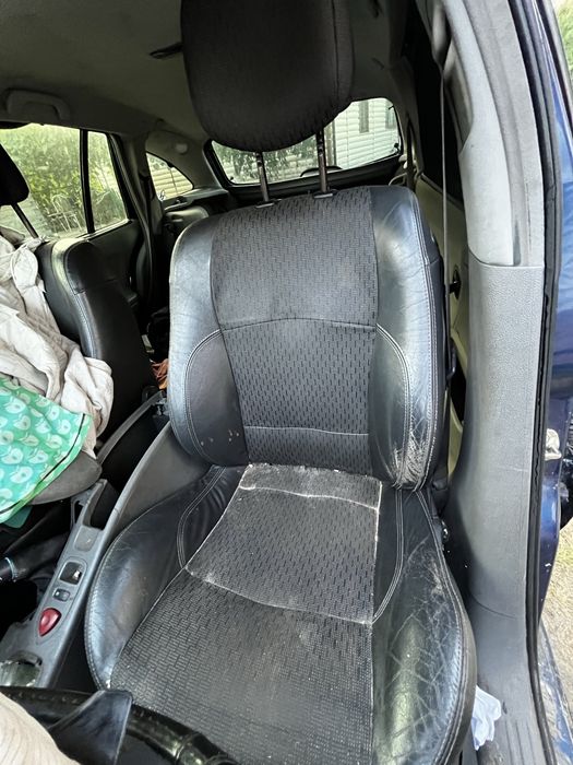 В продажі рено лагуна в розборі 1.9 дизель