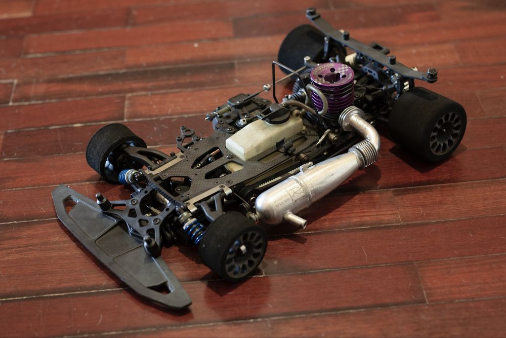 Mugen mrx4-x com motor novarossi