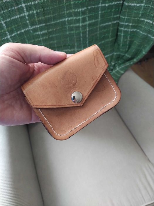 Carteira em couro, para mão ou cintura