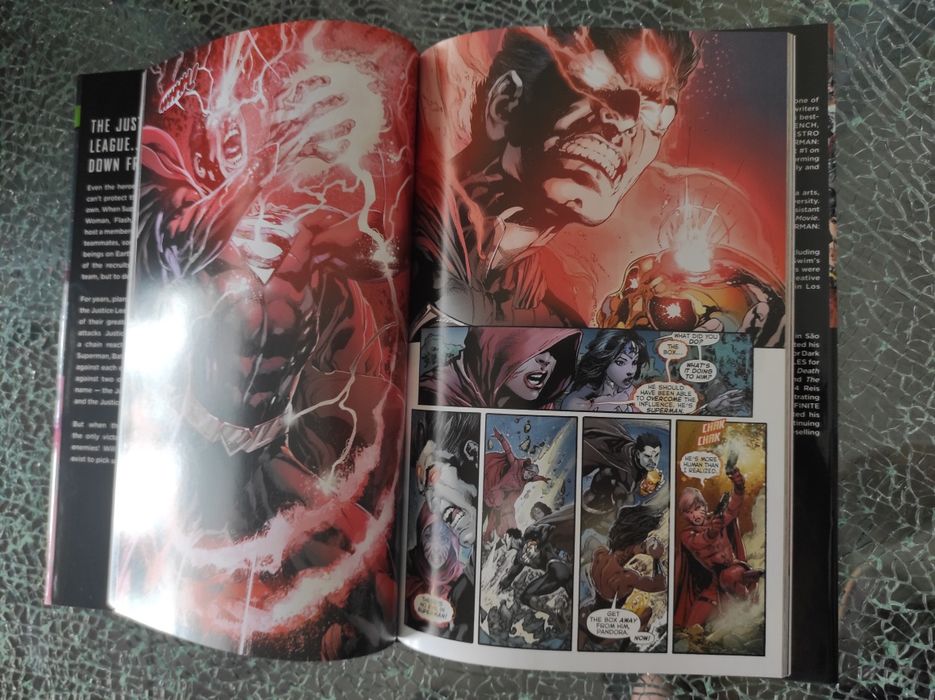 Justice League Vol 4 The Grid HC DC comics Geoff Johns Ivan Reis