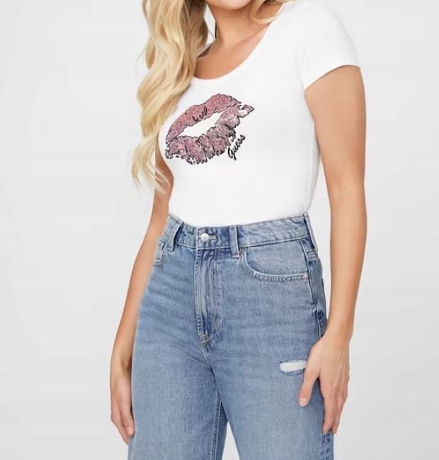 Biały tshirt damski z ustami rozmiar S guess