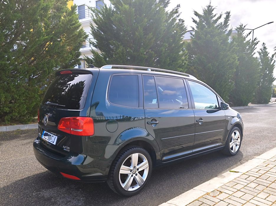 Vw Touran 2.0 TDI 140cv BlueMotion – 7 Lugares – Teto Panorâmico – Com