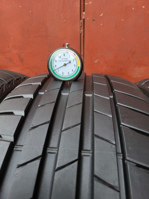 225/40/19 R19 Bridgestone Turanza T005 4шт ціна за 1шт шини