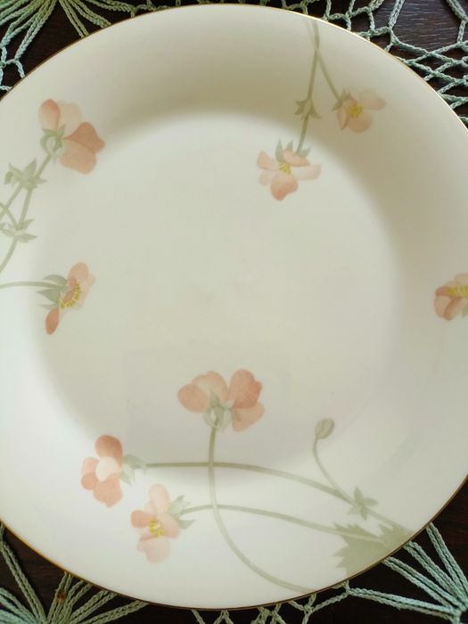 Cztery talerze obiadowe angielska porcelana