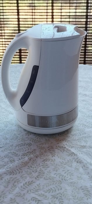 Fervedor de água Moulinex 1,7L.