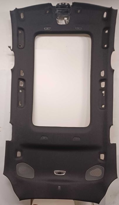 Naprawa podsufitki samochodowej