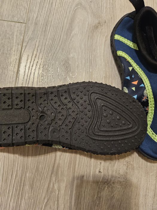 Buty na wodę 27r