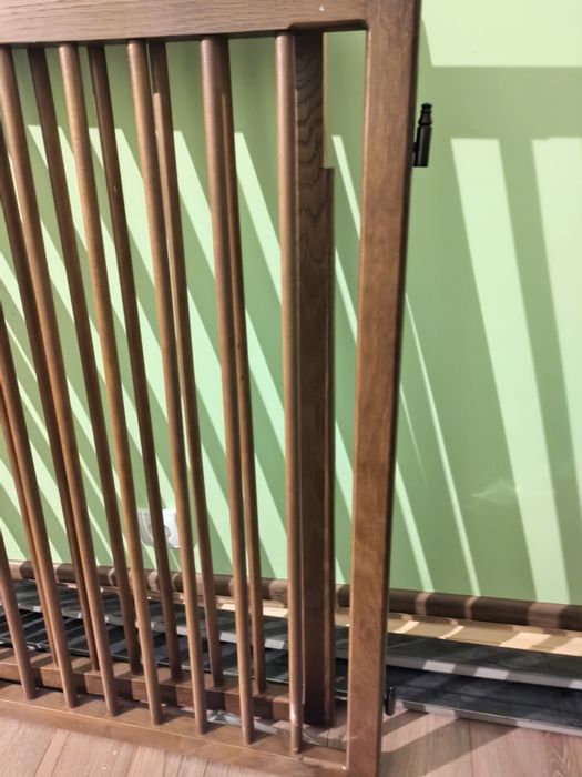 Bramka zabezpieczająca schody